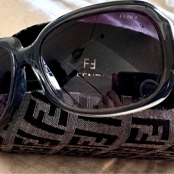Authentic Fendi Sunglasses with Case - Picture 3 of 8